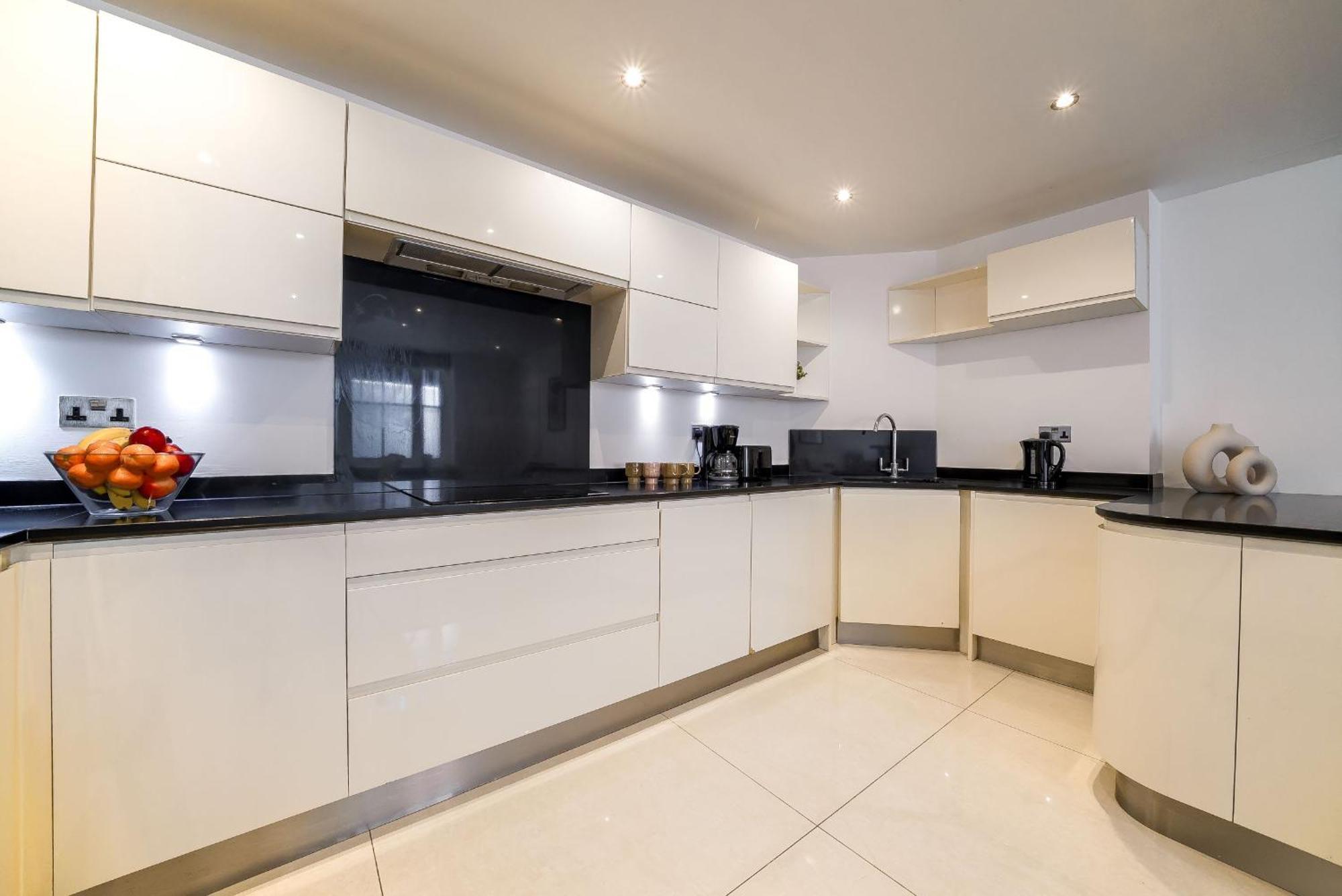 Notting Hill & Hyde Park - 2Br - Cityapartmentstay London Luaran gambar